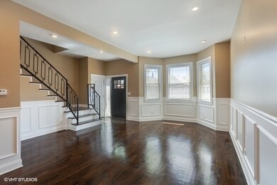 642 W 48th Place, Chicago, IL 60609 - photo 2