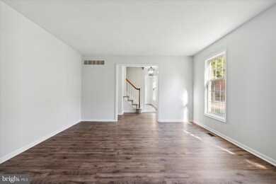 204 Longmeadow Dr, Wilmington, DE 19810 - photo 4