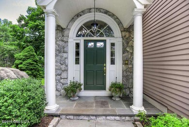 3 Jenifer Ln, Cos Cob, CT 06807 - photo 2