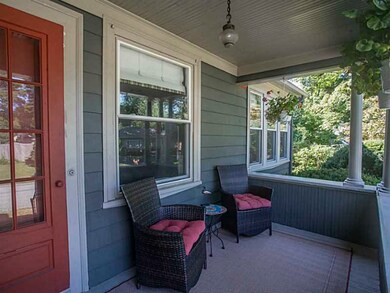 8 Wamsutta Ave, Barrington, RI 02806 - photo 6