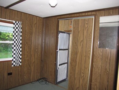 15 Pierce St, Gardiner, ME 04345 - photo 5