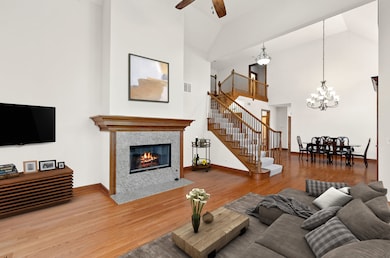 1011 Mackenzie Place, Wheaton, IL 60187 - photo 2