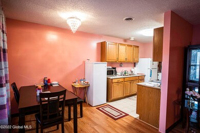 105 Cambridge Manor Dr, Schenectady, NY 12302 - photo 6