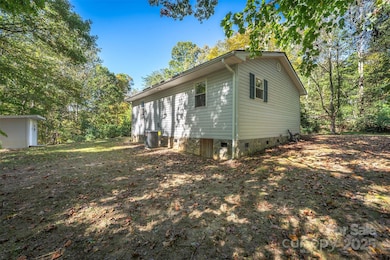 141 Willets Point Blvd, Nebo, NC 28761 - photo 7