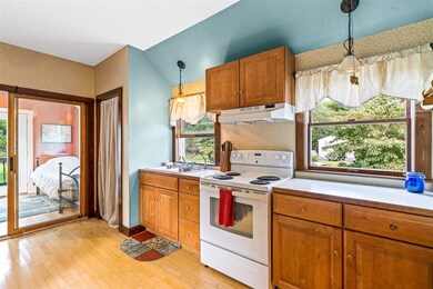 41 Highland St, Newton, NH 03858 - photo 4