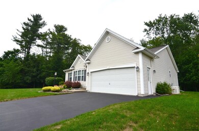 12 Garnet Ln, Schenectady, NY 12302 - photo 3