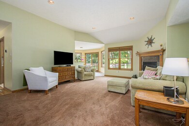 6438 Hollison Dr