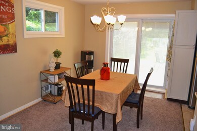 205 Brookside Dr, Catonsville, MD 21228 - photo 7