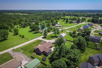 9516 Cedar Creek Rd, Louisville, KY 40228 - photo 5