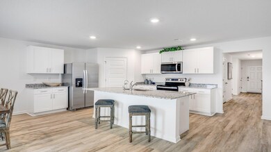 31_Riverwalk_Cali_5_Kitchen