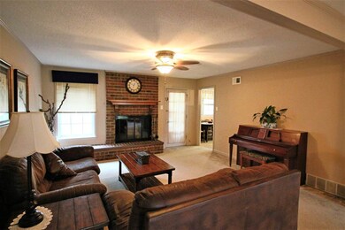 Great Gathering Area For Friends And Family!