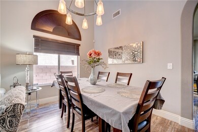 Dramatic Hanging Pendant Lighting Fixture Makes th