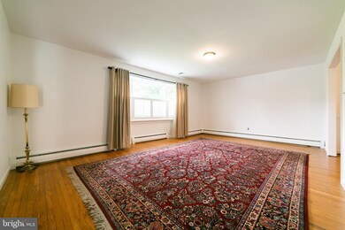 2025 Eagle Way, Hatfield, PA 19440 - photo 4