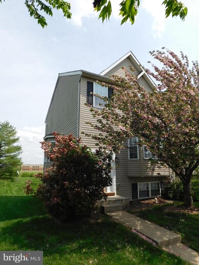 5799 Indian Cedar Ct, Frederick, MD 21703 - photo 3