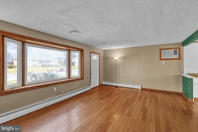 72 Mountain Blvd, Wernersville, PA 19565 - photo 6