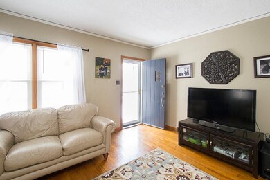1711 47th St, Des Moines, IA 50310 - photo 2