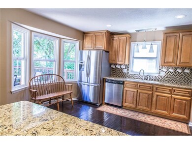 Granite counters & Stainless Appliances