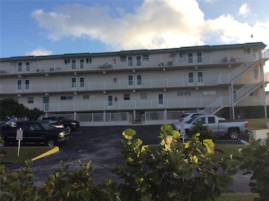 4849 Saxon Dr unit C102, New Smyrna Beach, FL 32169 - photo 3