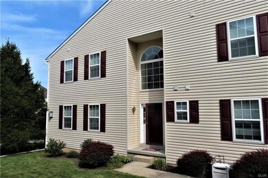 6810 Hunt Dr, Macungie, PA 18062 - photo 2