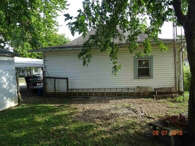 718 Alton St, Bicknell, IN 47512 - photo 5