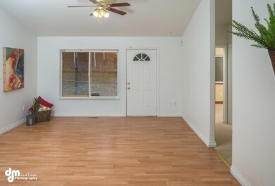 Living Room_DMD_0657-FULL