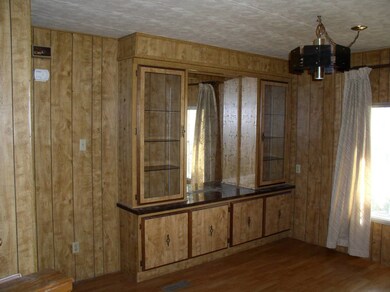 Dinning Area - built in's