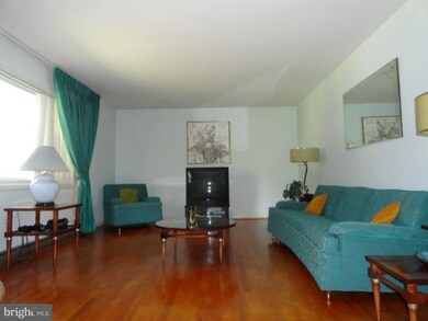 7825 Belgaro Rd, Laurel, MD 20723 - photo 2