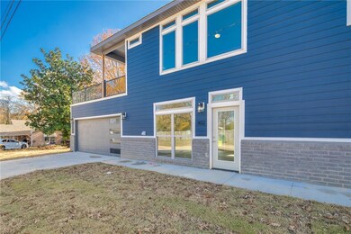 402 E Hemlock St, Rogers, AR 72756 - photo 3