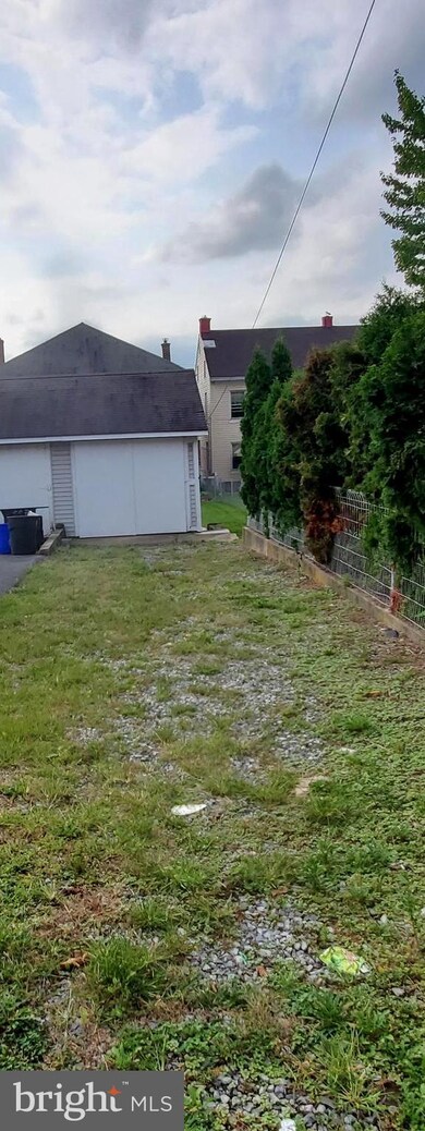 313 S 3rd St, Hamburg, PA 19526 - photo 7