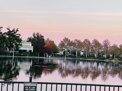 9193 E Laguna Way, Elk Grove, CA 95758 - photo 6