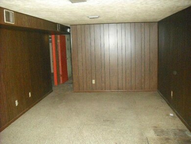 1369 ELLSWORTH (9)