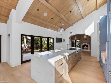 572 Tierra Mar Ln unit 19, Naples, FL 34108 - photo 5