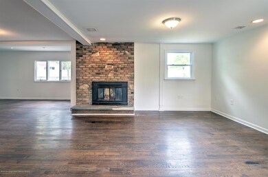09-LIVING ROOM