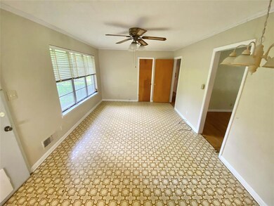 305 Meadow Ln, Bonham, TX 75418 - photo 5