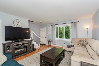 801 Robbins Ave unit 2, Dracut, MA 01826 - photo 6