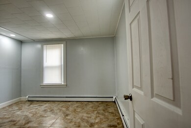 125 Niagara St unit 2, Fall River, MA 02721 - photo 4