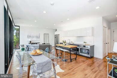 Chapman Stables unit 225, Washington, DC 20001 - photo 6