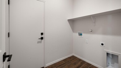 4332 Vista Manzano, Santa Fe, NM 87507 - photo 5