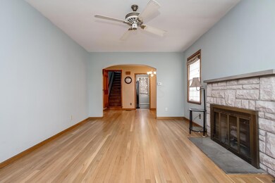 105 E Royal Forrest-5