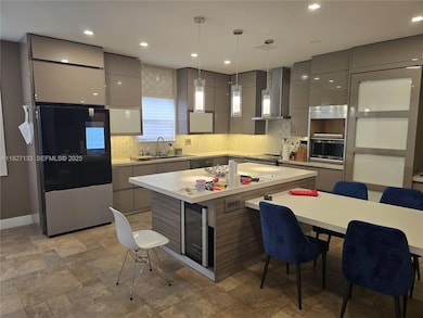 1145 Doveplum St, Hollywood, FL 33019 - photo 5