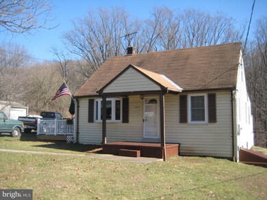 2713 Paper Mill Rd, Phoenix, MD 21131 - photo 2