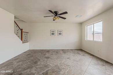 EMPTY-LIVINGROOM-DOWNSTAIRS