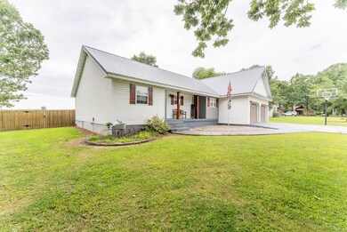 Town house in Mountain View Missouri001