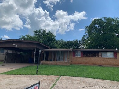 1000 Devonwood Ave, Duncan, OK 73533 - photo 2