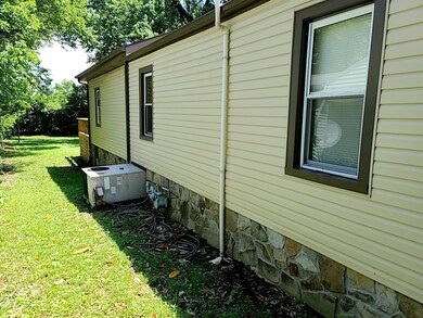 2212 Midway St, Johnson City, TN 37601 - photo 6