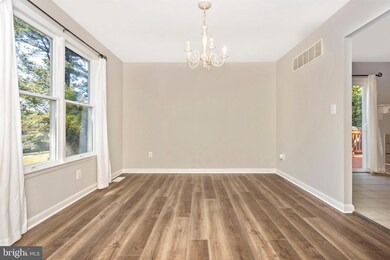 5785 Bartholow Rd, Sykesville, MD 21784 - photo 4