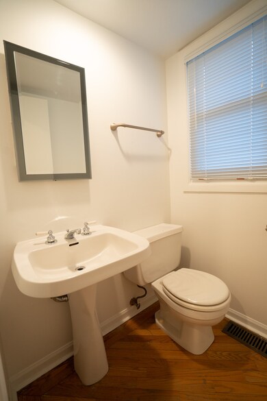 2539 Techny Rd, Northbrook, IL 60062 - photo 7