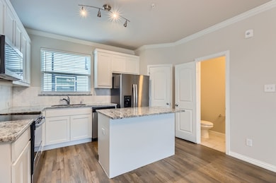 301 E Lamar St unit 12, McKinney, TX 75069 - photo 6