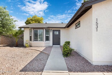 1531 W Chilton St-4