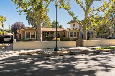 160 Oleander Ave, Bakersfield, CA 93304 - photo 4